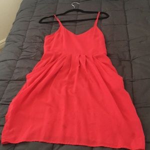 Super cute sun dress!